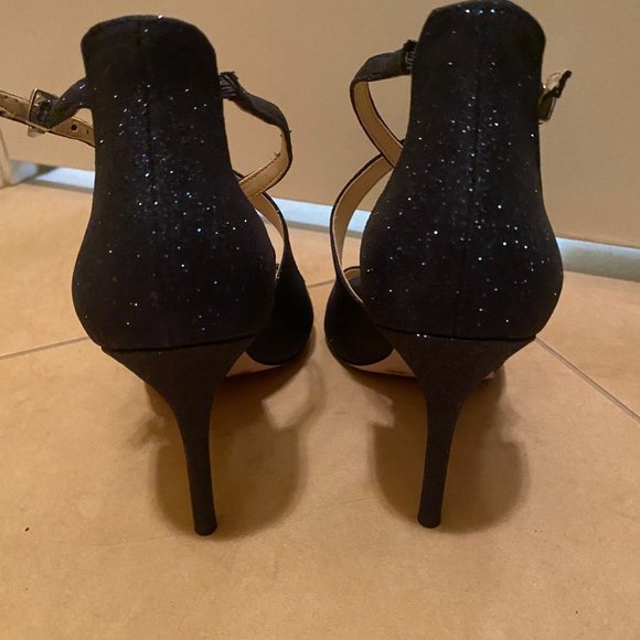 *NEW & NEVER WORN* Blue Heels - Picture 3 of 4